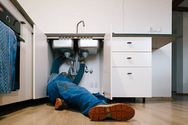 Professional Leak Detection technician working in Templeton, MA